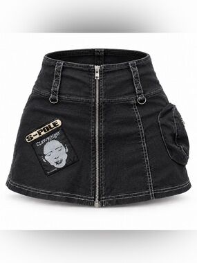 90s/ Y2K Black Front-Zip Mini Skirt with Graphic Patch and zip pocket - Small
